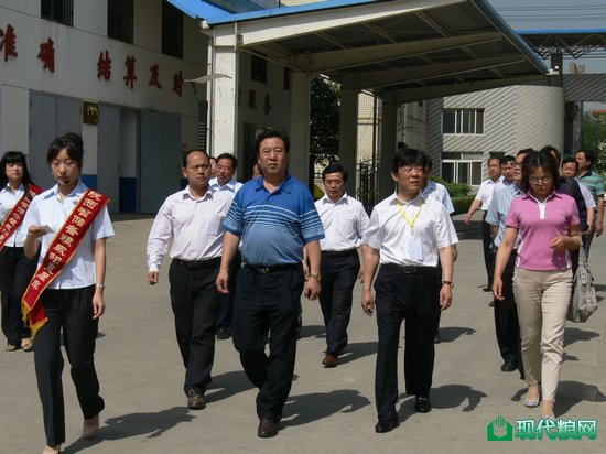 观摩咸阳库仓储设施建设